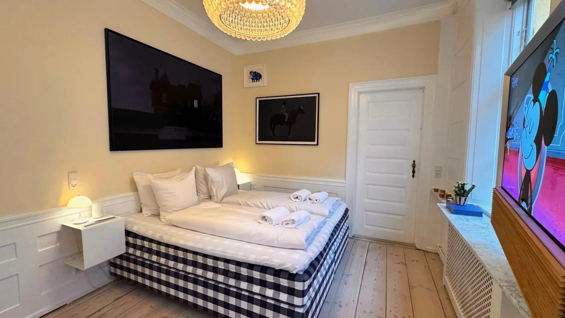 코펜하겐 Luxury 'Kings Garden View' 260M2 Prime Located Flat 아파트 덴마크